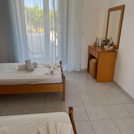Apartman Red Rose Kámpos