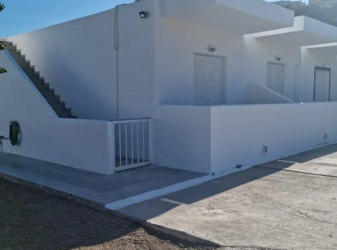 Red Rose Apartment Kampos (Kos)