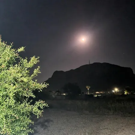 Red Rose Appartamento Kámpos